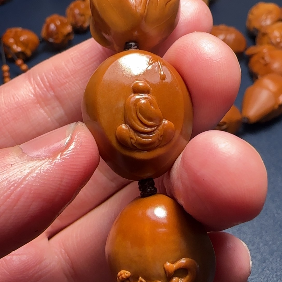 橄榄核其他李*胜橄榄核雕工艺