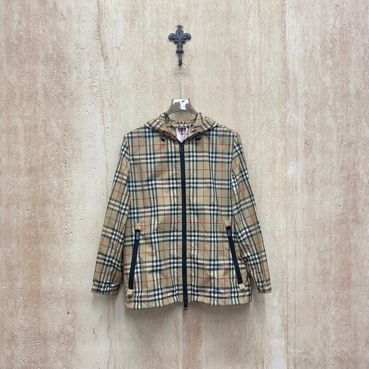 99新 BURBERRY/博柏利 爆款格纹连帽冲锋衣/uk6码/99新/33096