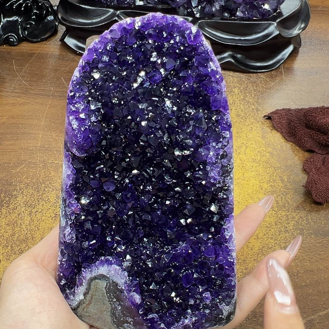 紫晶摆件未镶嵌天然水晶摆件未镶嵌