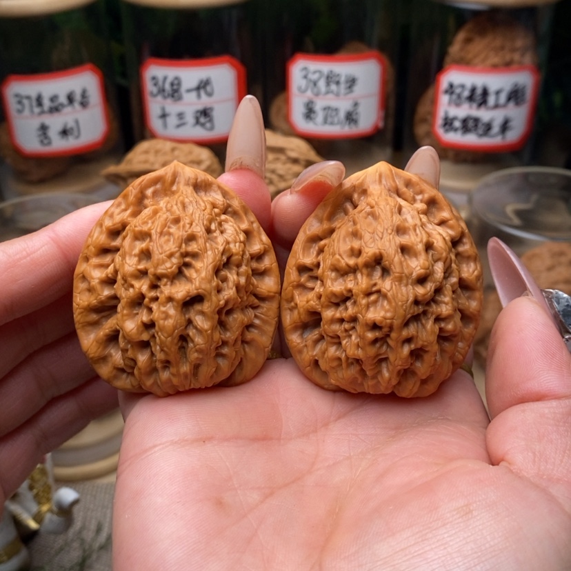 【闪购商品】文玩核桃把件43金公子……