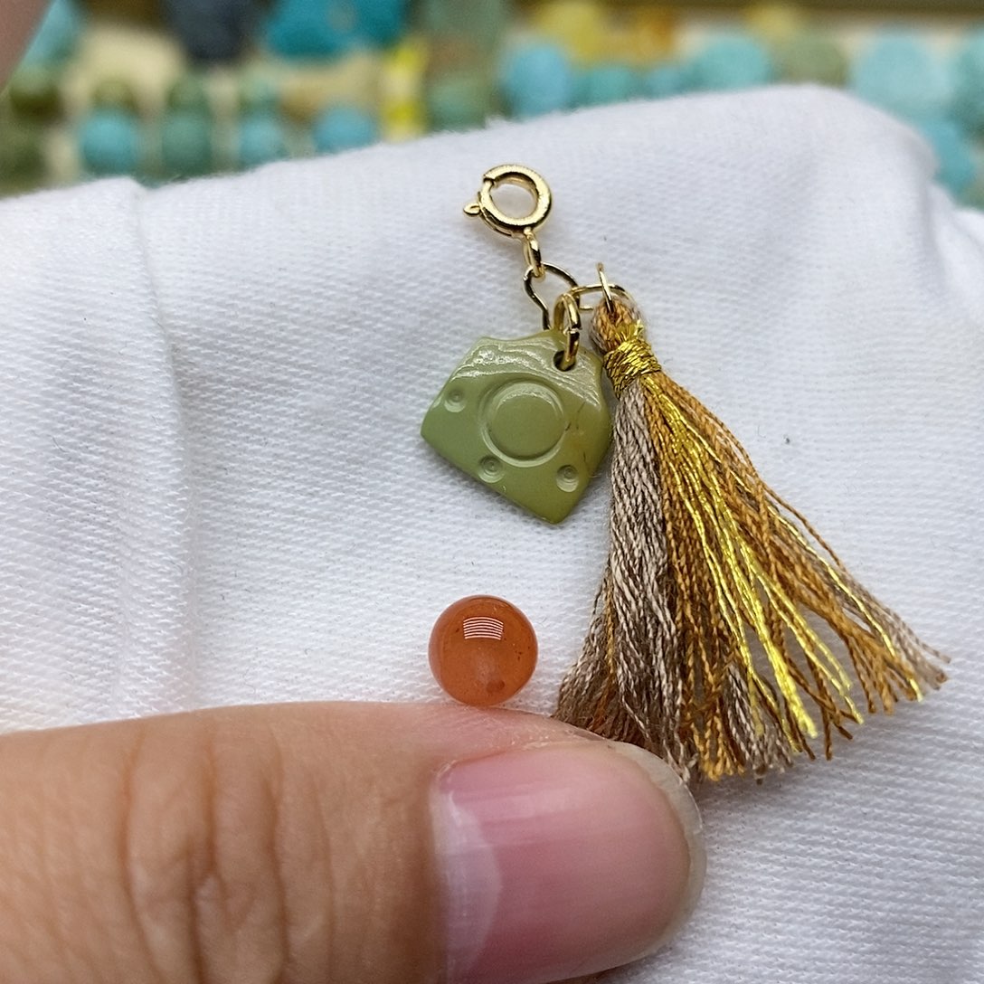 未镶嵌配饰南红玛瑙