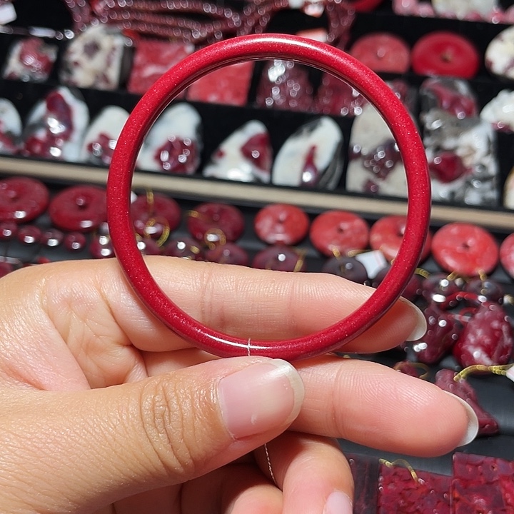 天然辰砂晶粉砂手镯