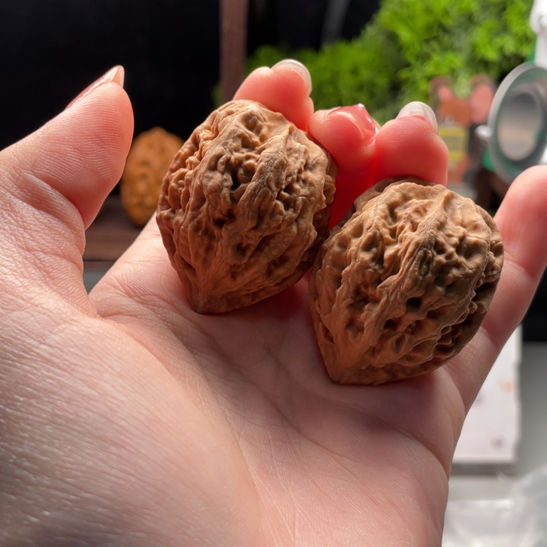 文玩核桃把件小楸千磕尖85