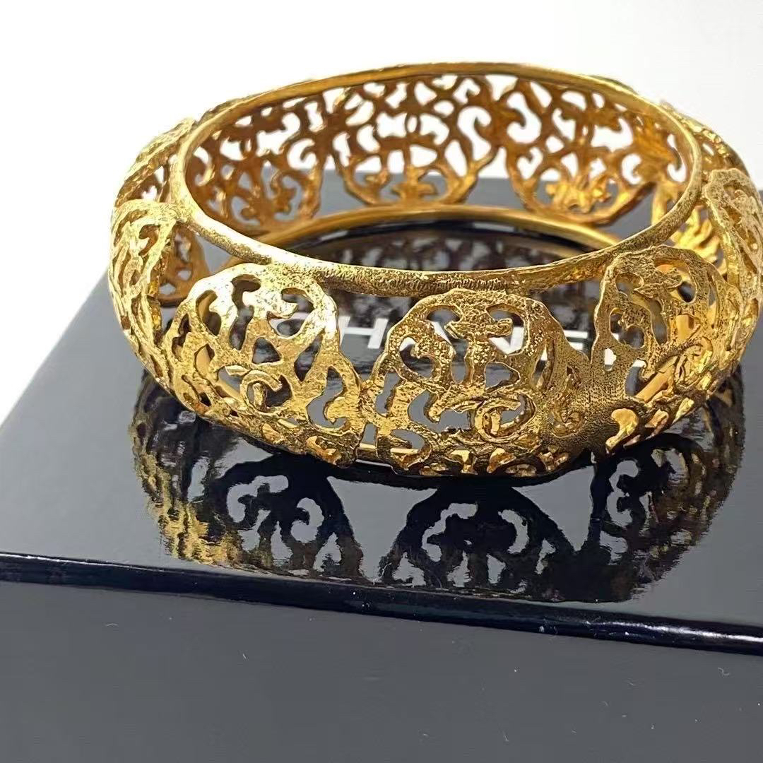 95新 Chanel/香奈儿 Chanel vintage香奈儿中古镂空雕花手镯