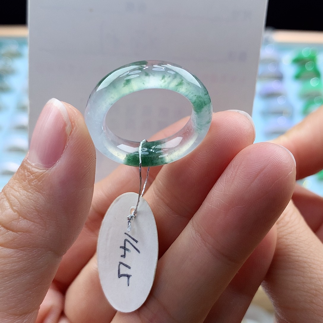 翡翠戒指未镶嵌1415圈