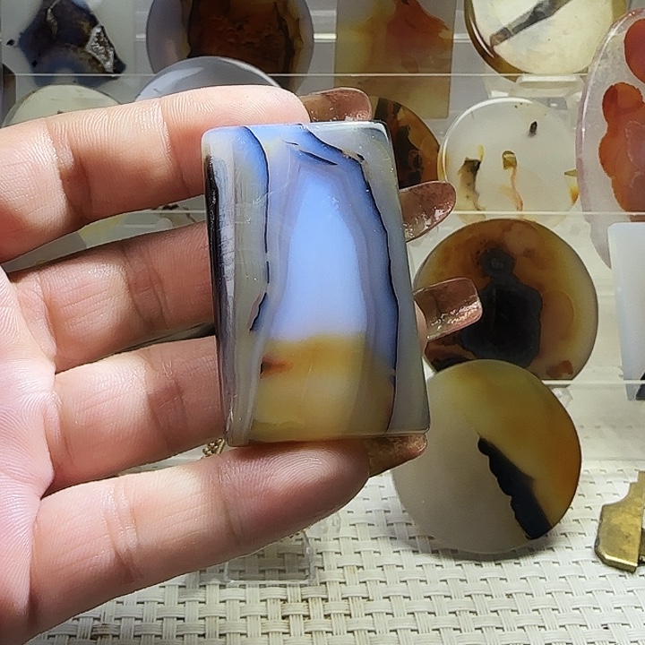 玛瑙/玉髓未镶嵌珠宝奇石