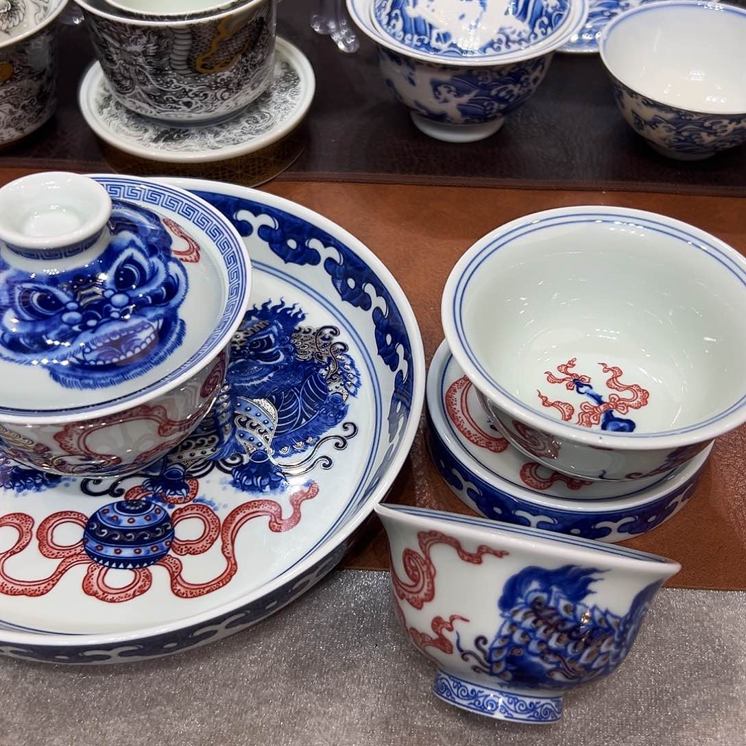 摆件续保c客户吃吃吃发广告v官方哥哥