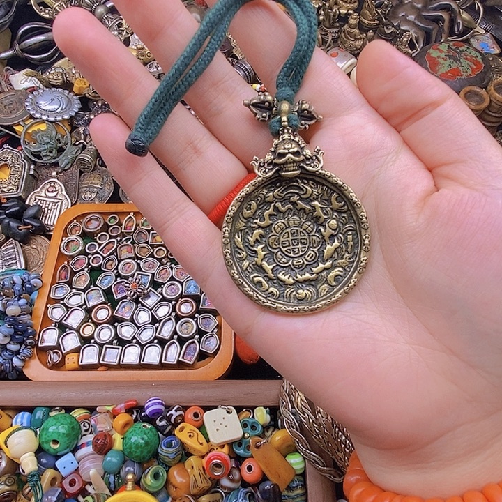 侧挂配饰漏价一件