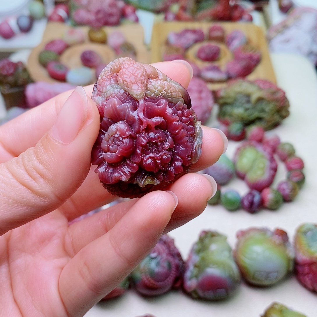 未镶嵌玛瑙/玉髓珠宝奇石风**明盐源玛瑙定制