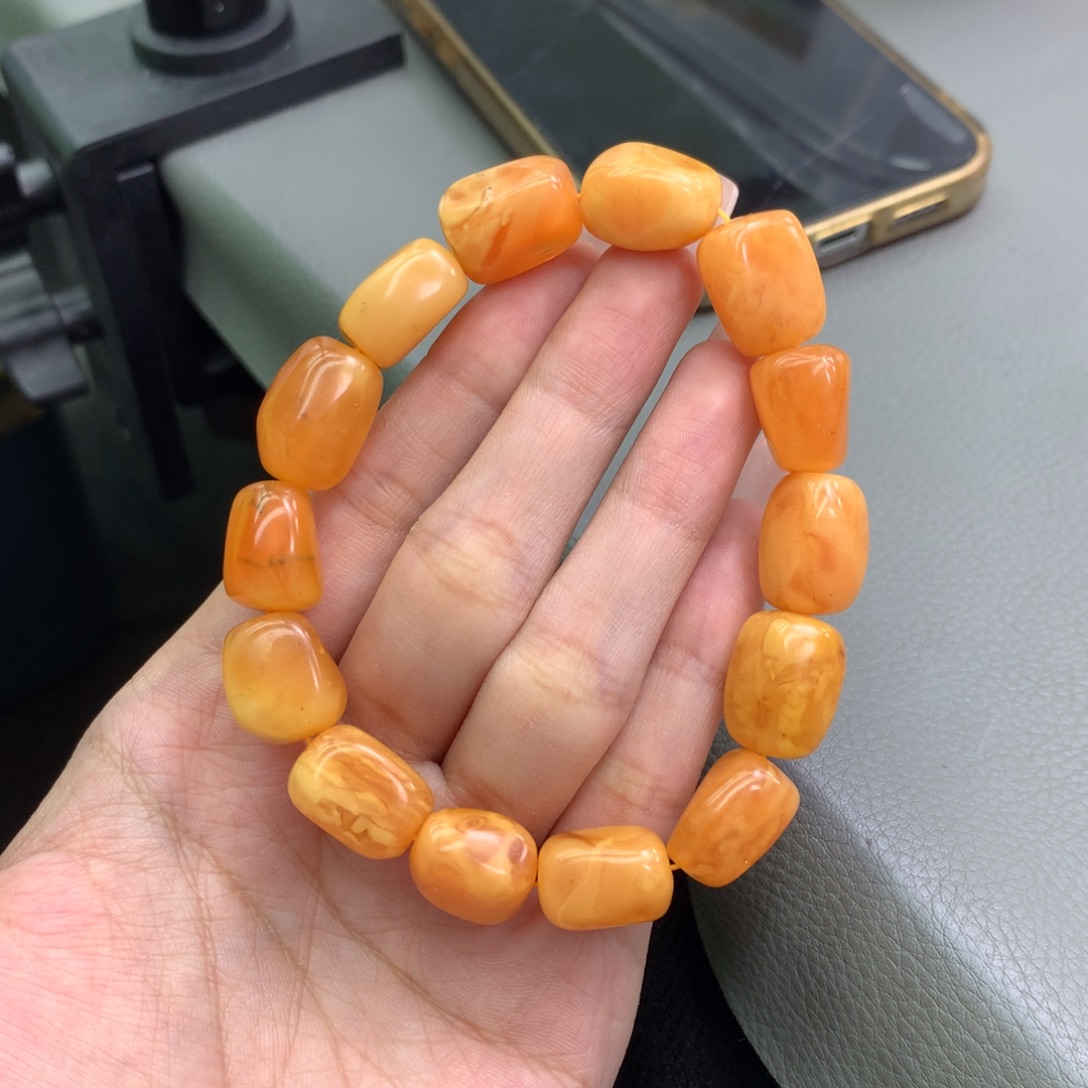 琥珀未镶嵌珠宝奇石12