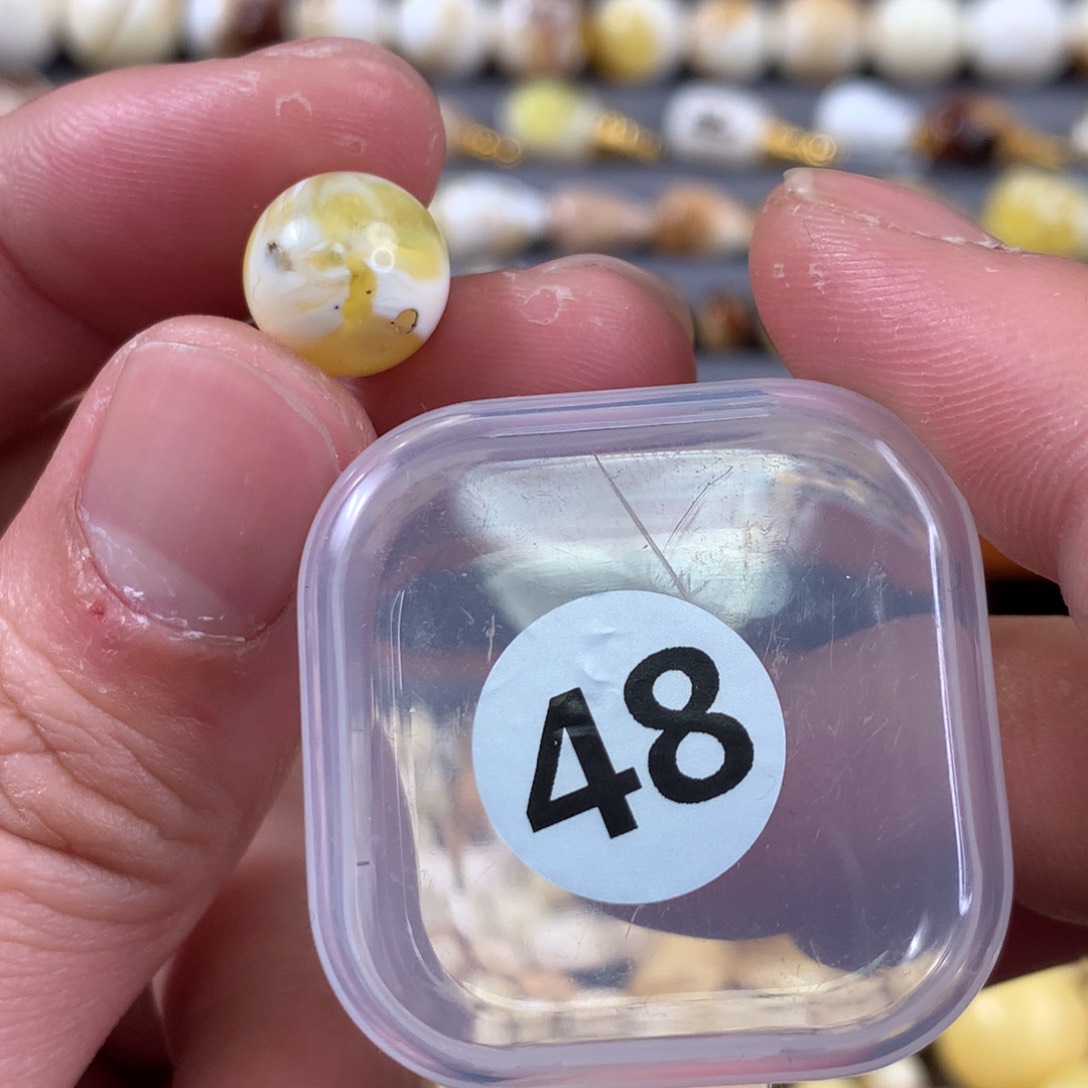 琥珀裸石未镶嵌微瑕