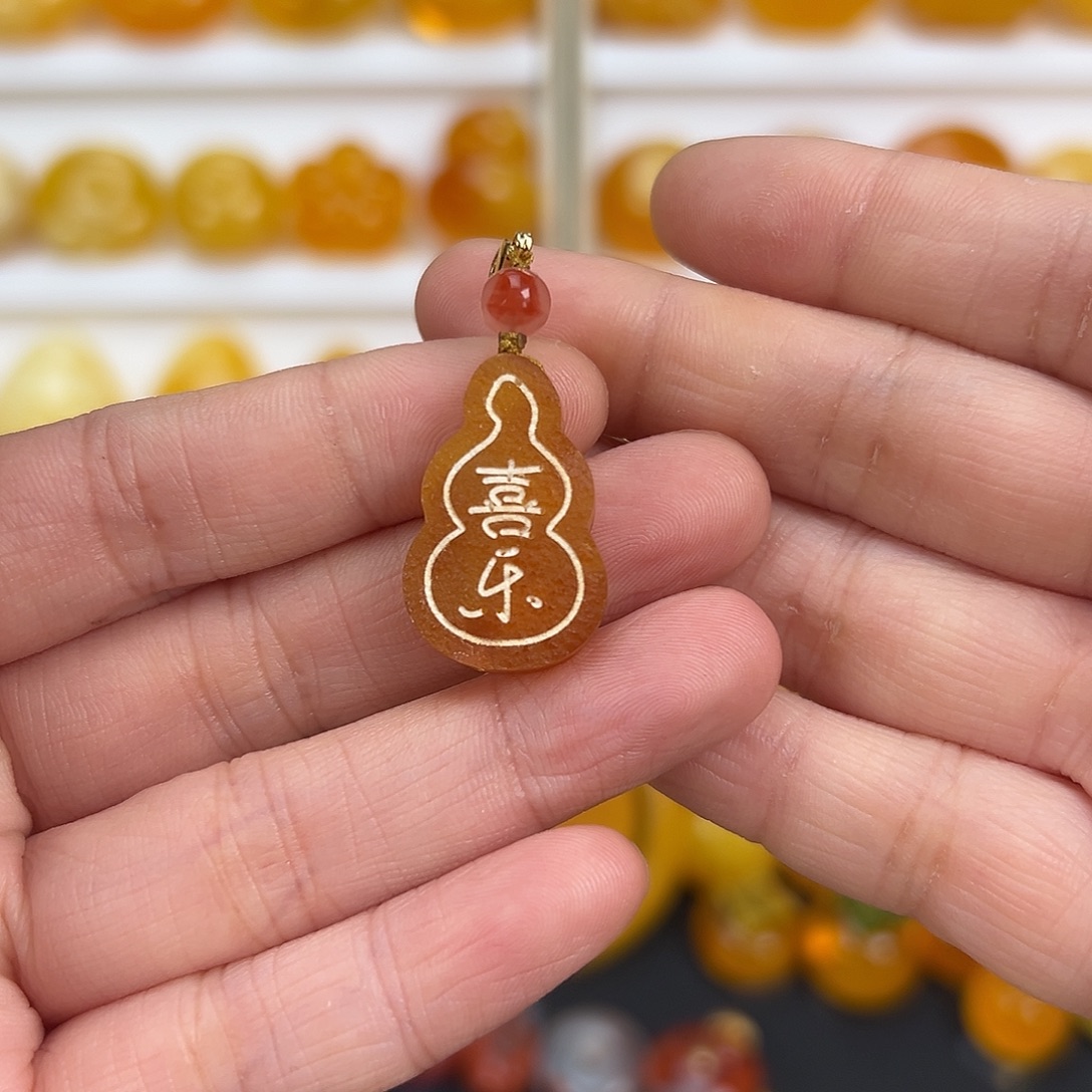 蜜蜡未镶嵌颈饰蜜蜡