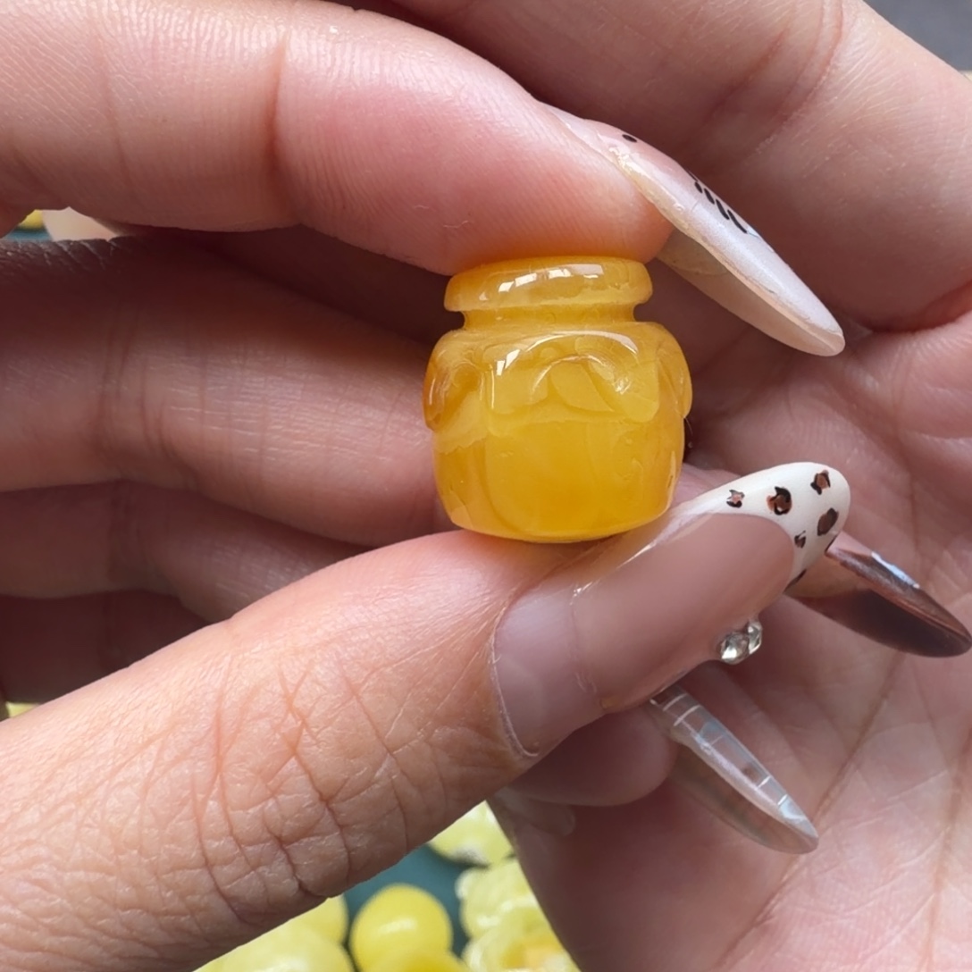 琥珀未镶嵌裸石蜜蜡