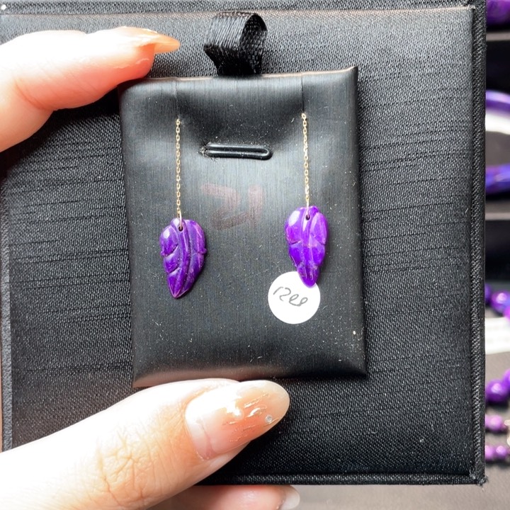 苏纪石（舒俱来）耳钉18K金镶嵌