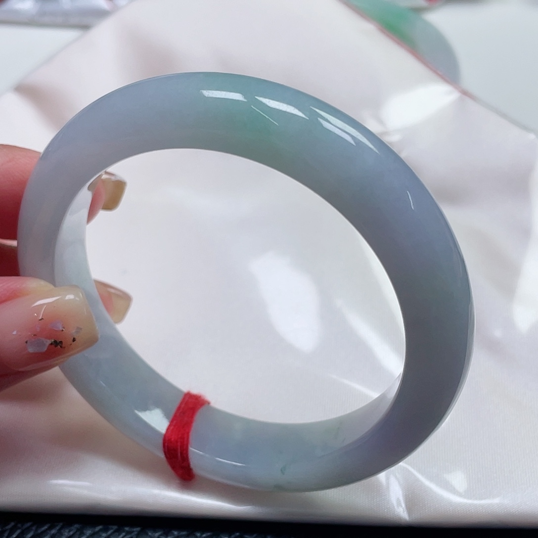 翡翠手镯未镶嵌缅甸翡翠