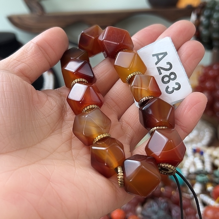 优***笑玛瑙/玉髓未镶嵌颈饰