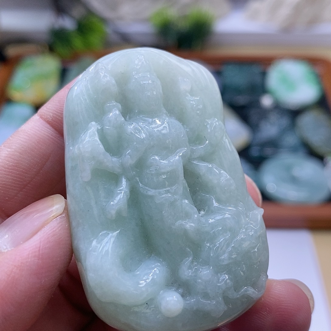 【闪购商品】翡翠颈饰未镶嵌11111111111111