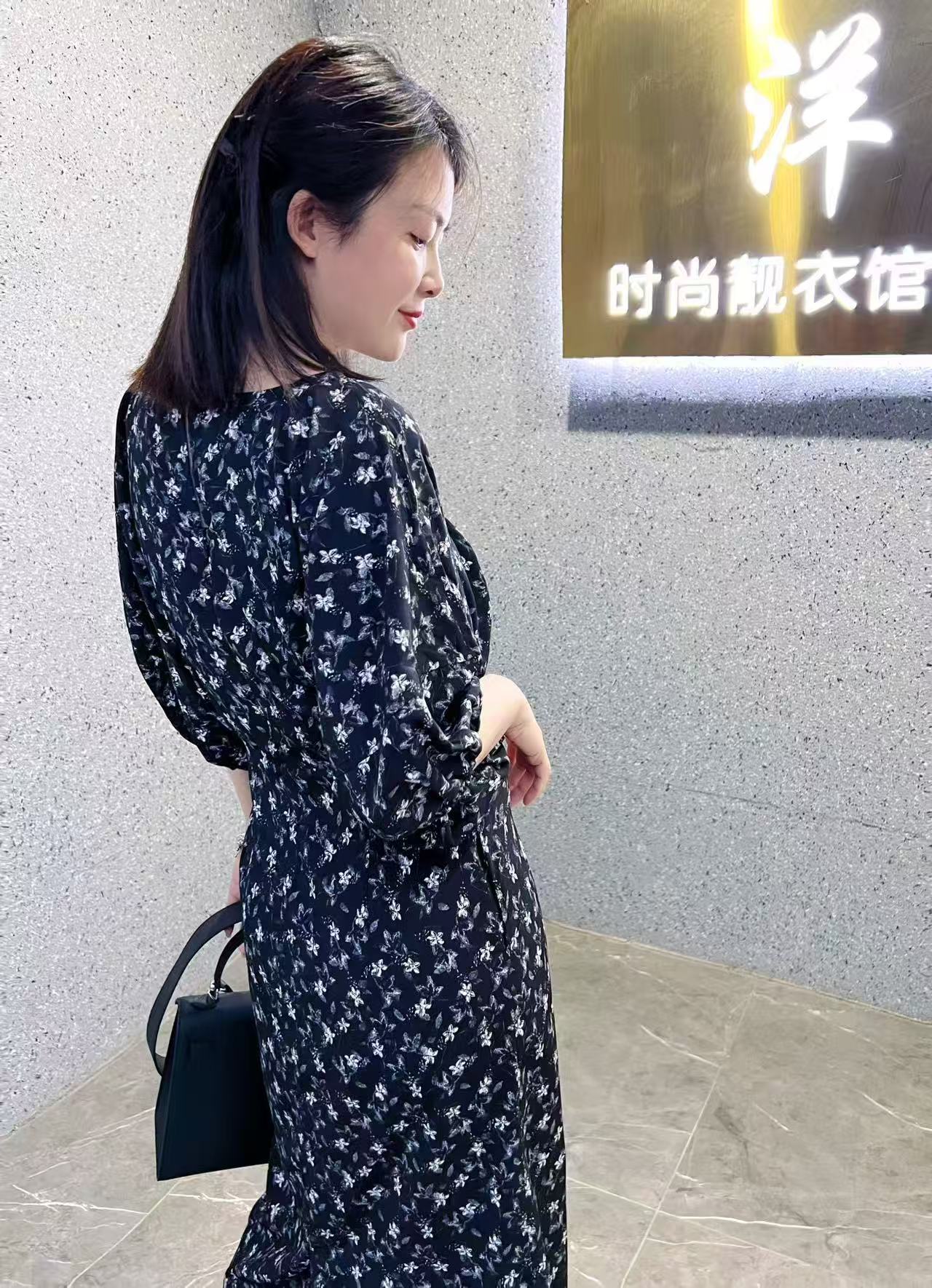 新款时尚女装  109--199