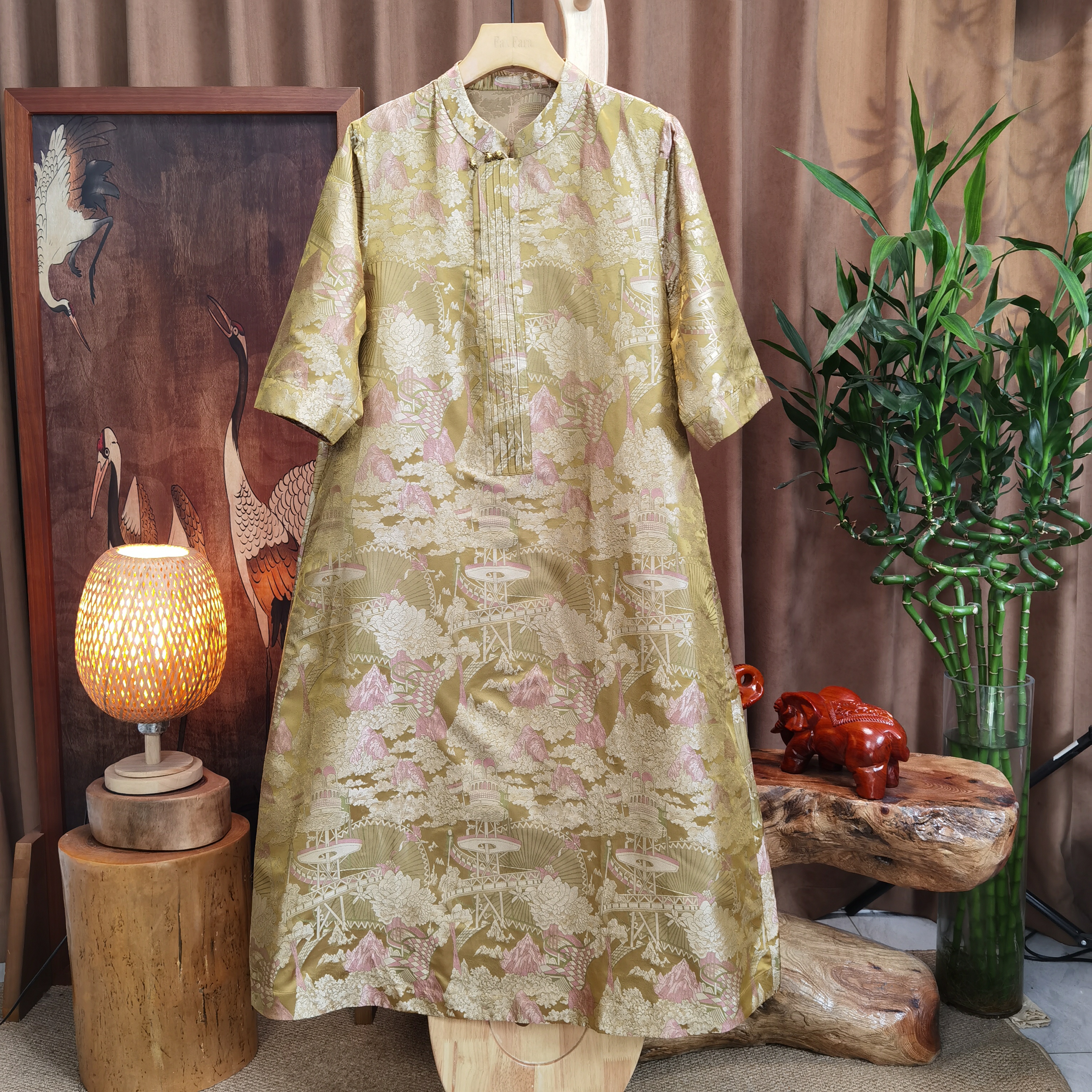 富美国风宋锦连衣裙F5532黄底千里江山