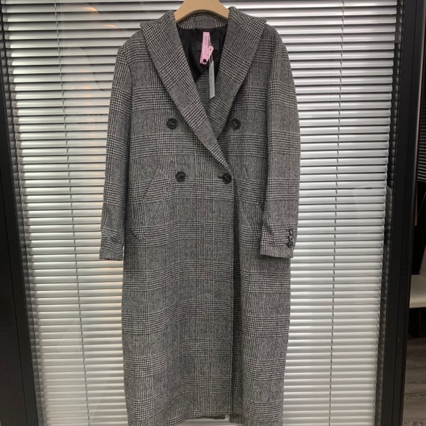 99新 MaxMara 长款格子大衣/36码/B01821