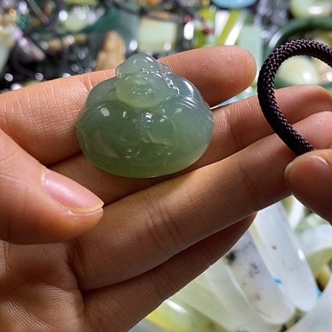 岫玉颈饰未镶嵌挂件