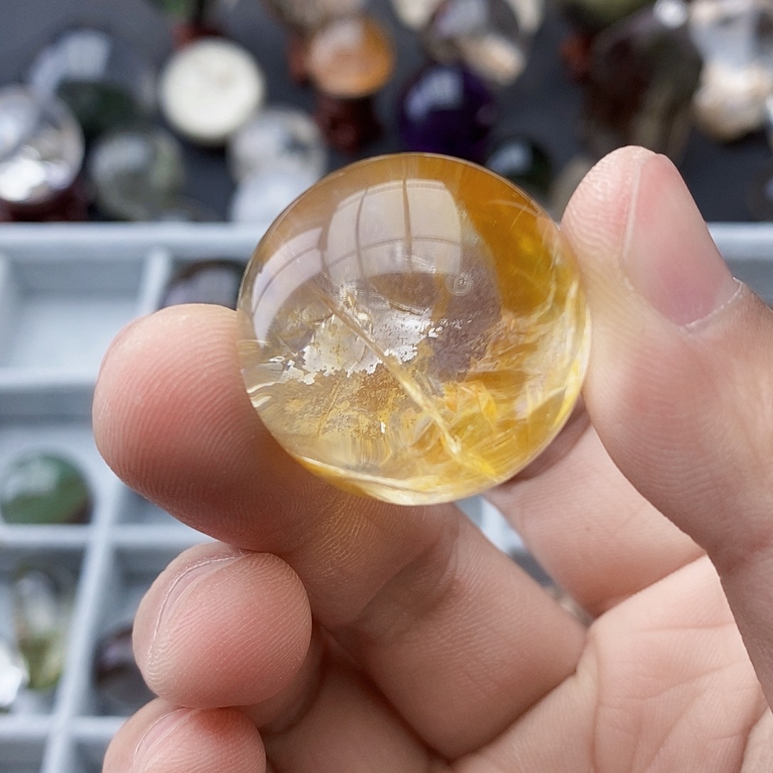 水晶天然水晶透亮光泽未镶嵌何*忧
