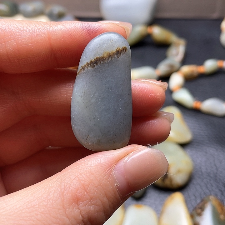 和田玉颈饰未镶嵌6