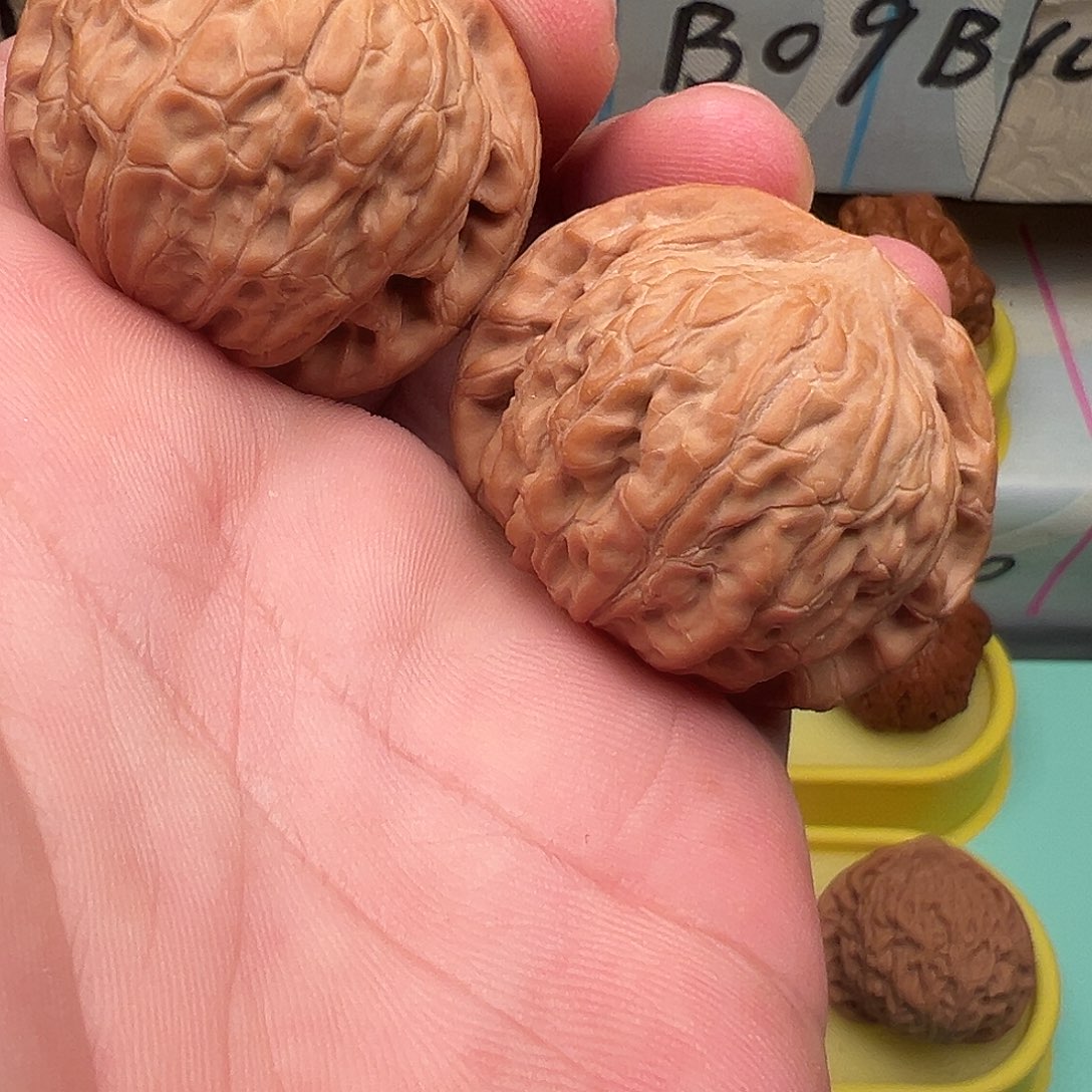 文玩核桃吊坠招财公子40