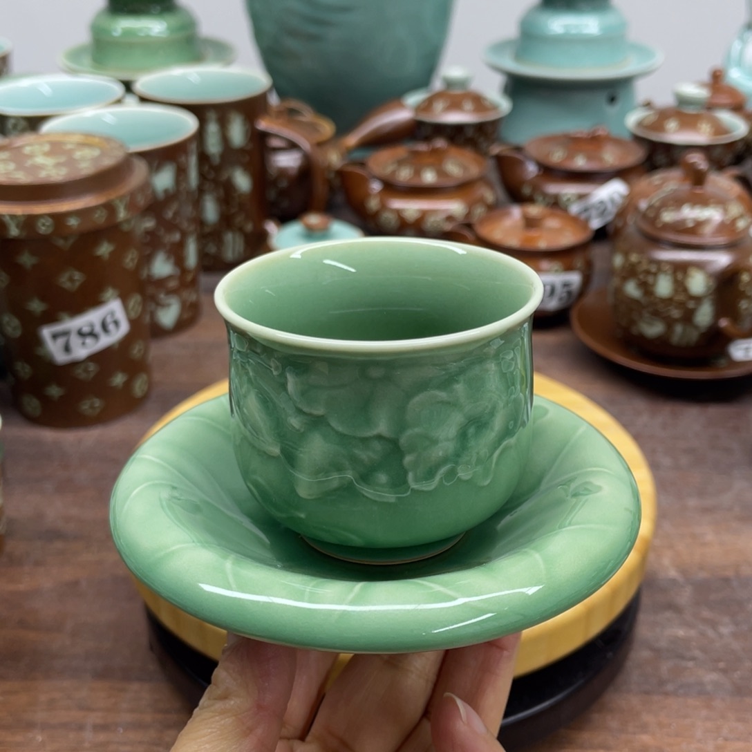 特价福利一杯一垫