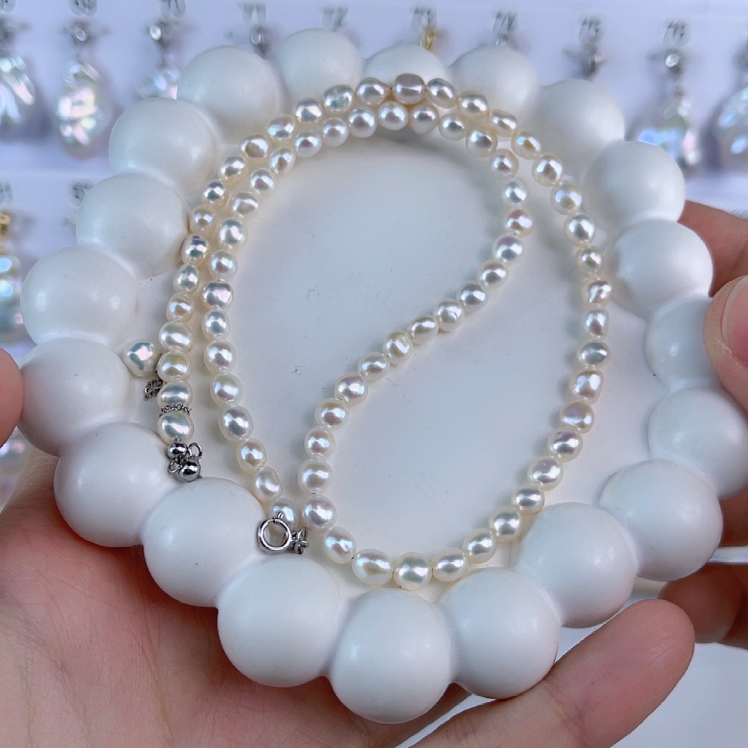 淡水珍珠项链未镶嵌青*了