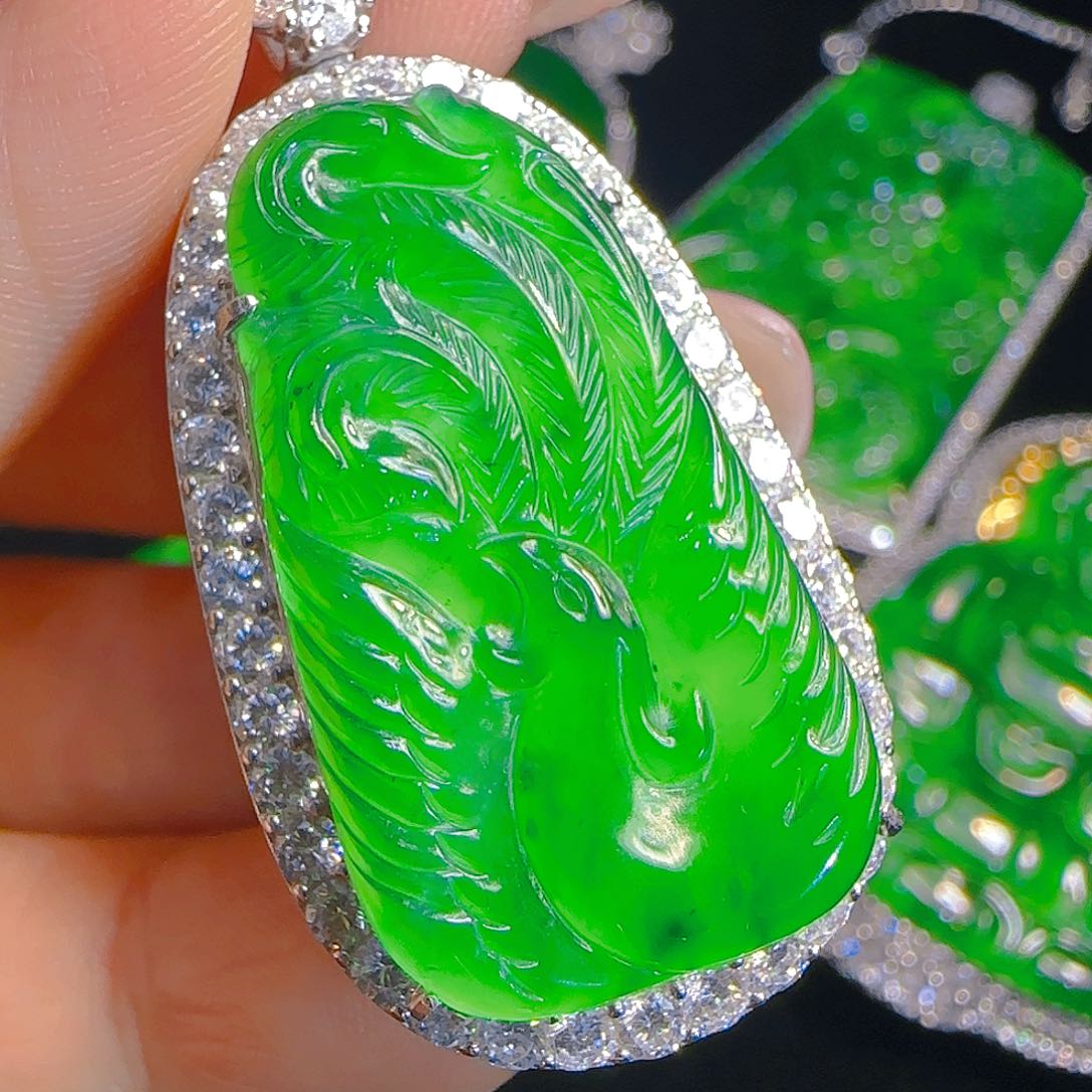 翡翠吊坠(赠链)银S925镶嵌