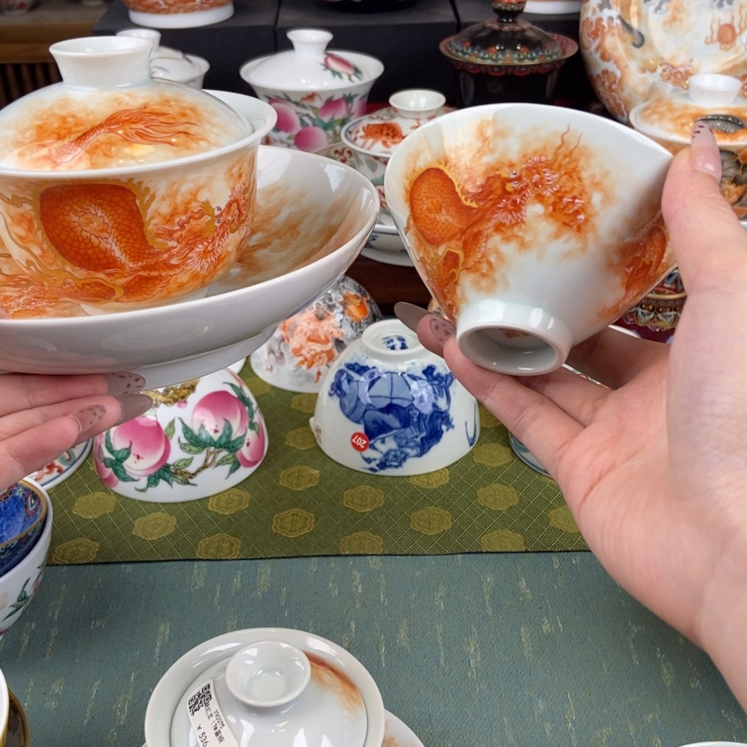 陶瓷的设计师是什么时候才