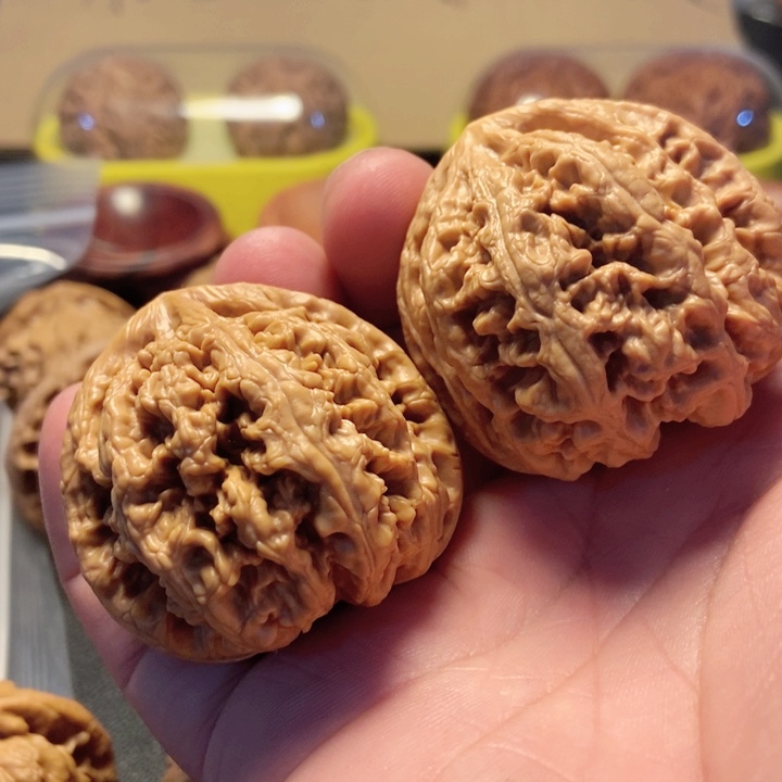 文玩核桃吊坠9****9粗筋