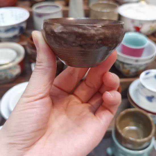 峰***音新号开播，持续放漏，中古品默认微瑕，满十八包邮。