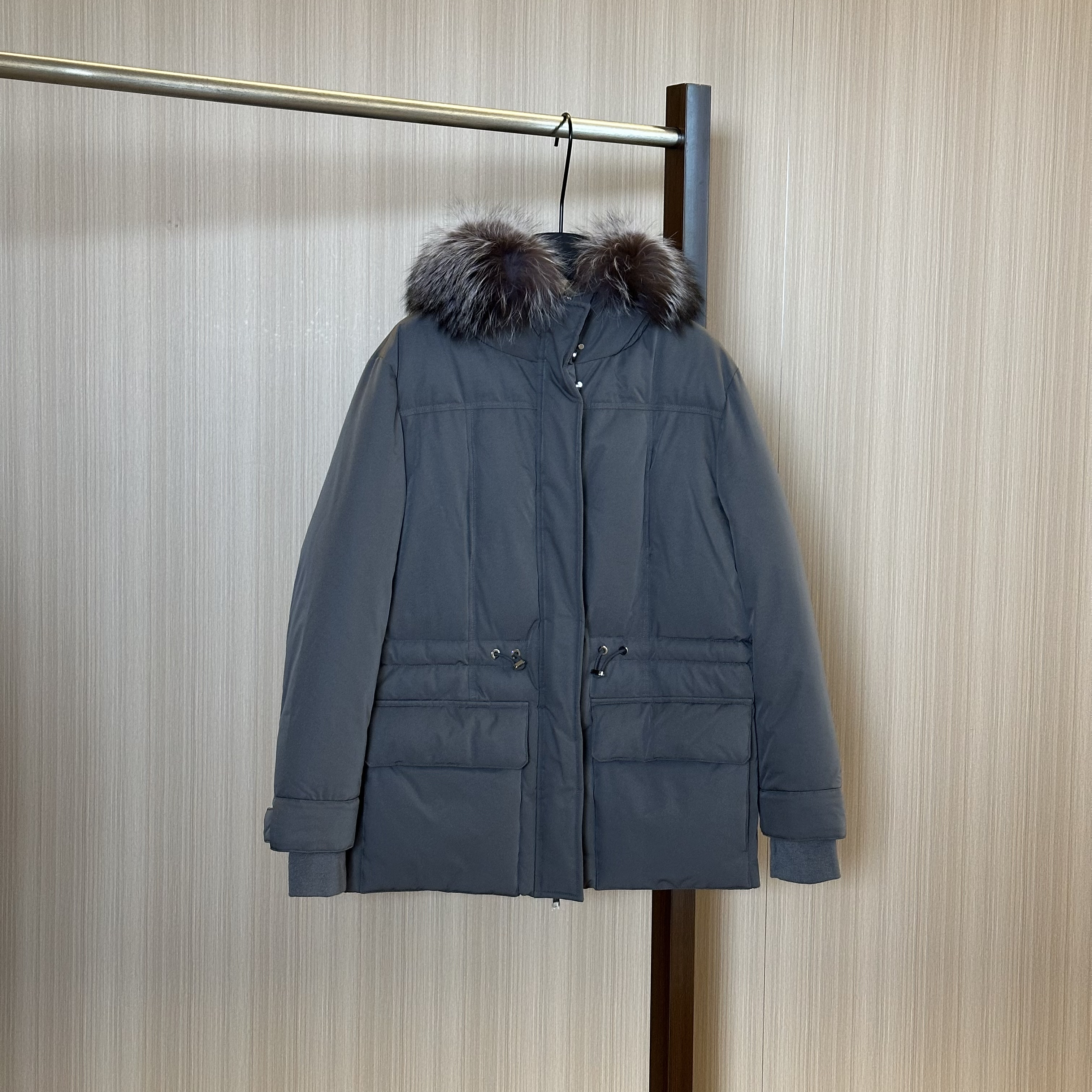 WMM银狐毛领束腰可拆内胆白鹅绒女士秋冬新款百搭保暖