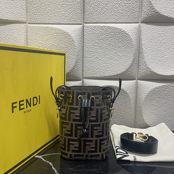 95新/芬迪/包包/市场价14500/250526zb0032