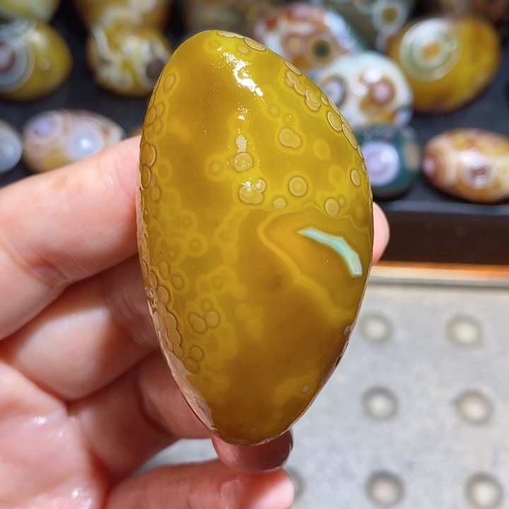 未镶嵌玛瑙/玉髓珠宝半成品136