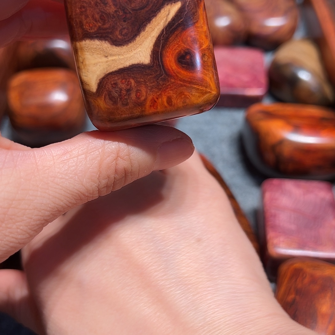 戏***雨交趾黄檀（大红酸枝）