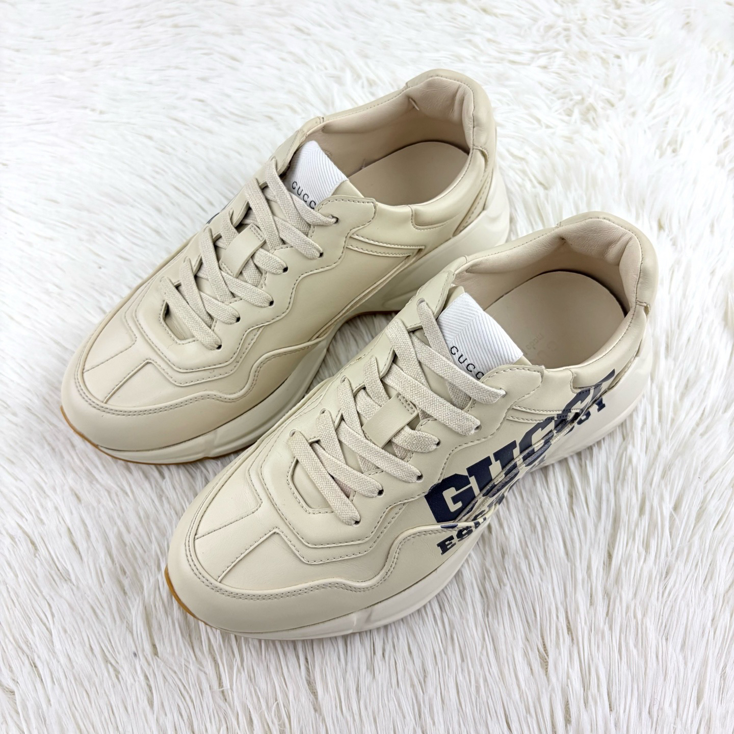 95新 GUCCI/古驰 25字母海军蓝老爹鞋37码 咩