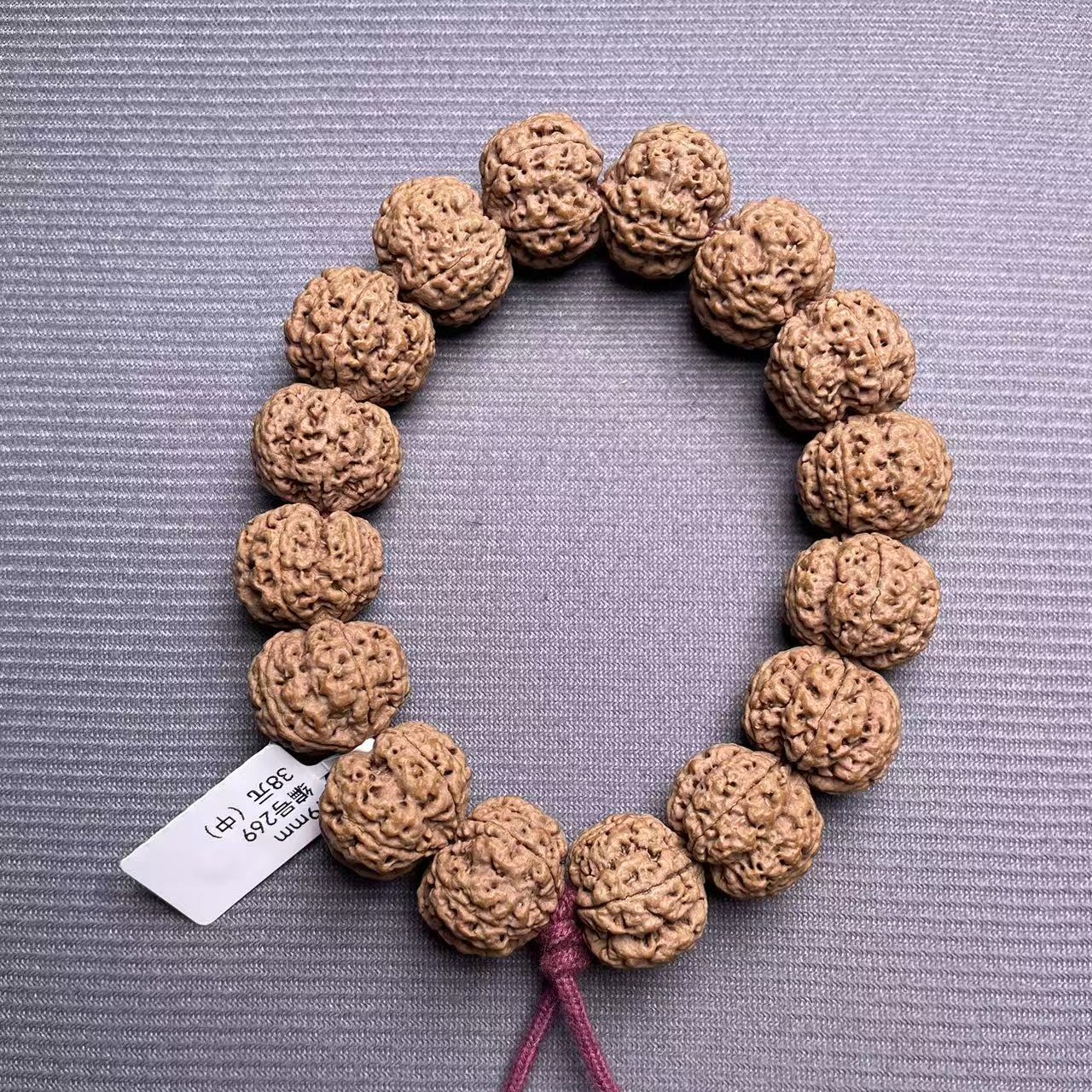 19mm原生满肉蜂窝梅花（中）编号269 金刚菩提手串