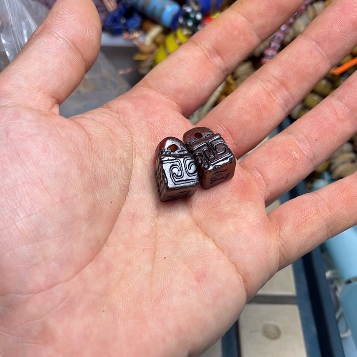 颈饰玻璃2820。1包