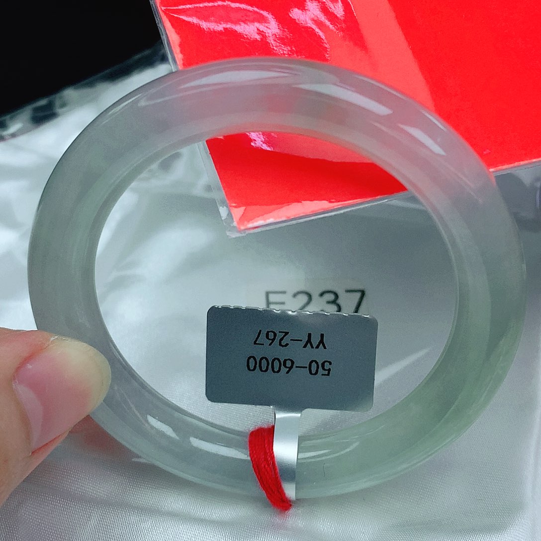 翡翠手镯未镶嵌缅甸天然A货翡翠50