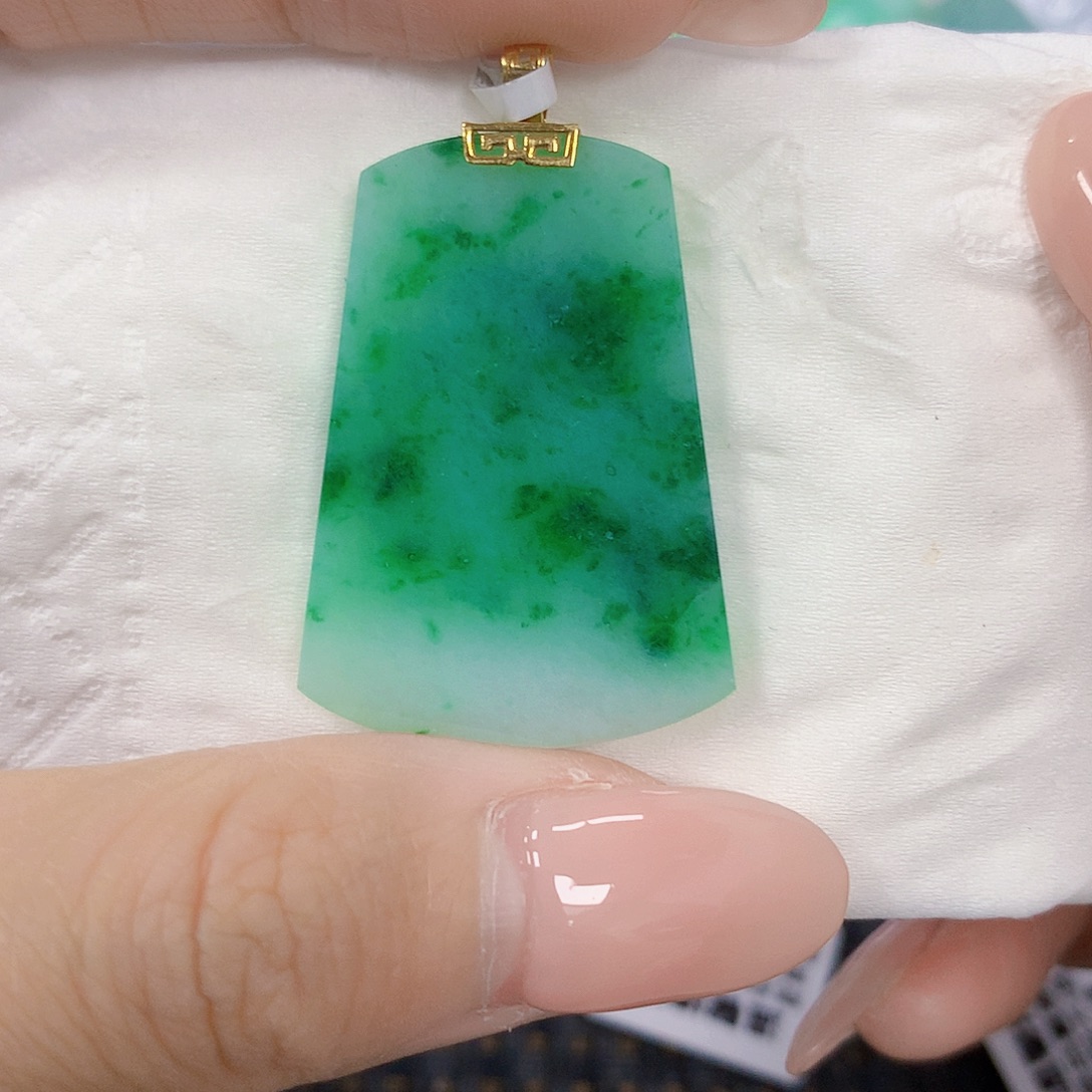 翡翠18K金镶嵌颈饰天然翡翠a货 百元以上9米证书费自理