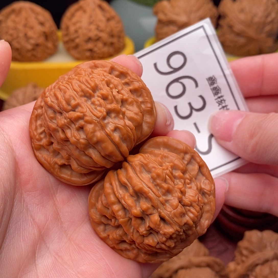 文玩核桃把件汉高楼42