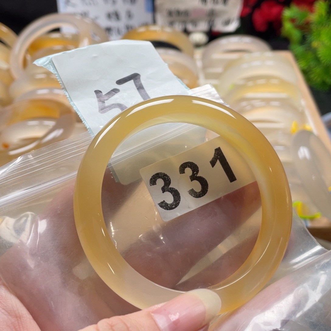 玛瑙/玉髓未镶嵌手镯