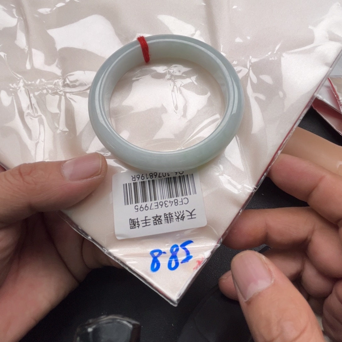 翡翠未镶嵌手镯手镯