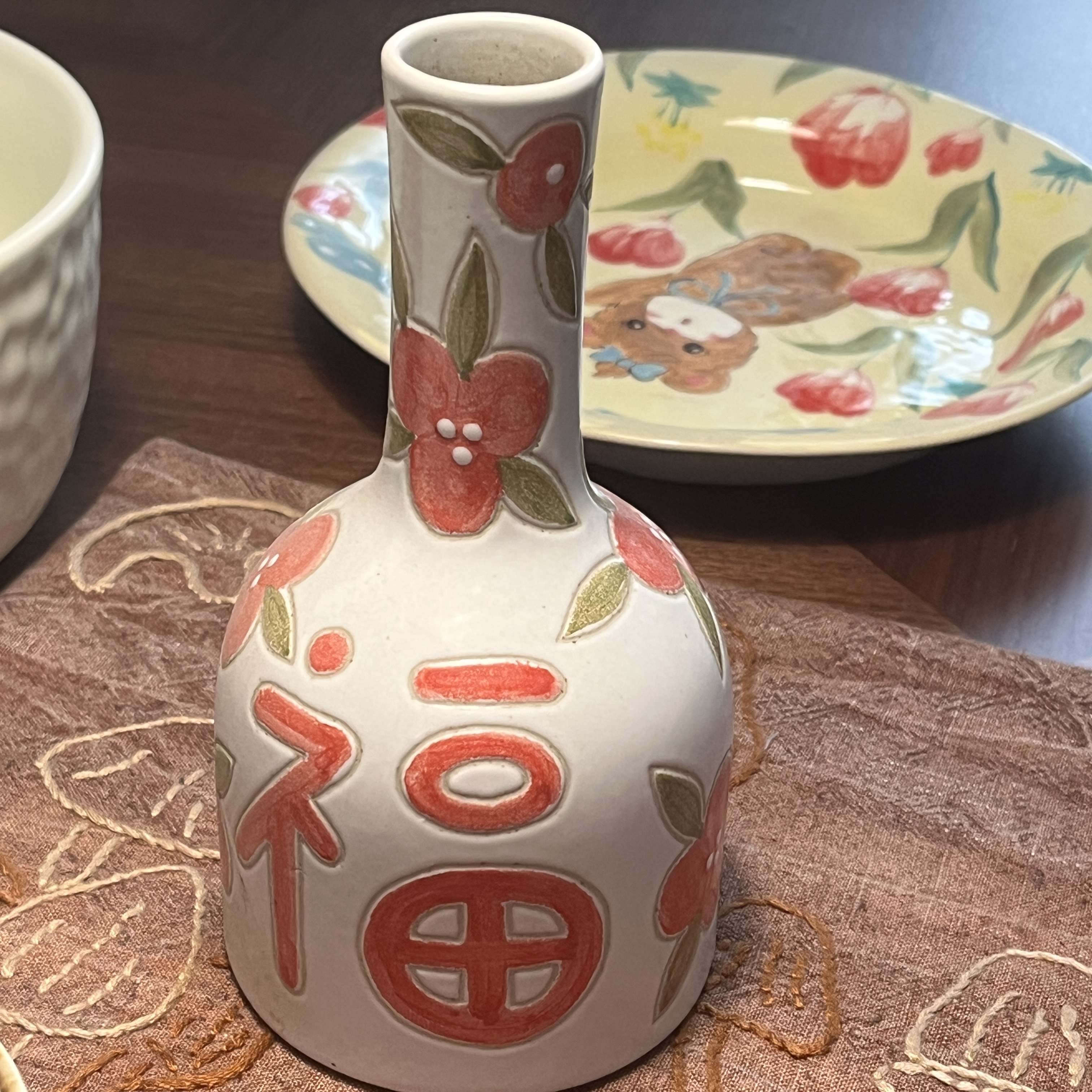 《淘气蛋》手绘花瓶