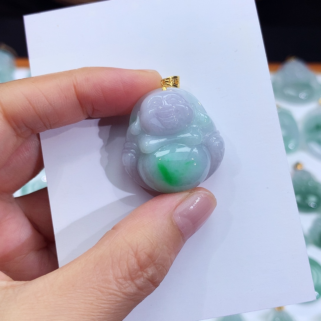 翡翠18K金镶嵌颈饰翡翠吊坠