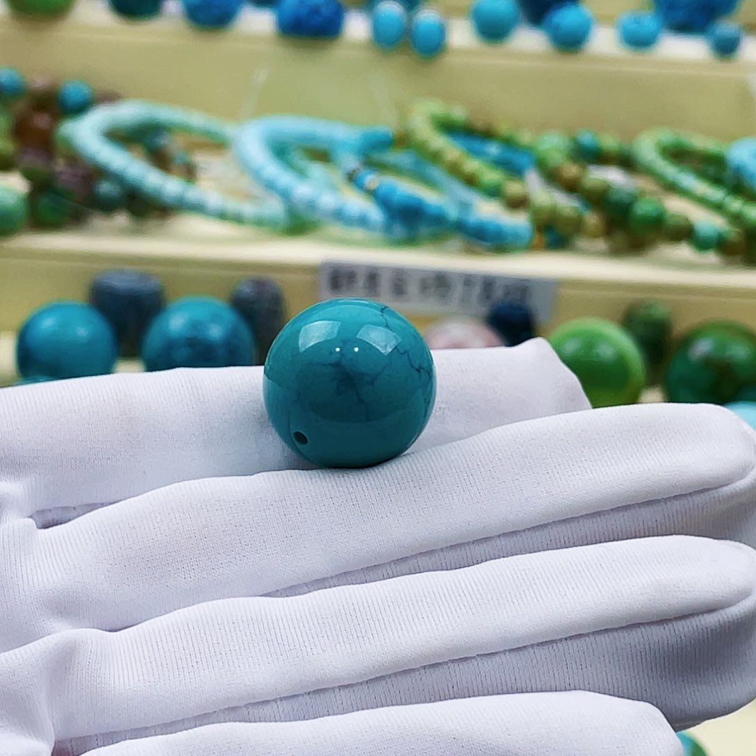 绿松石颈饰未镶嵌万***然