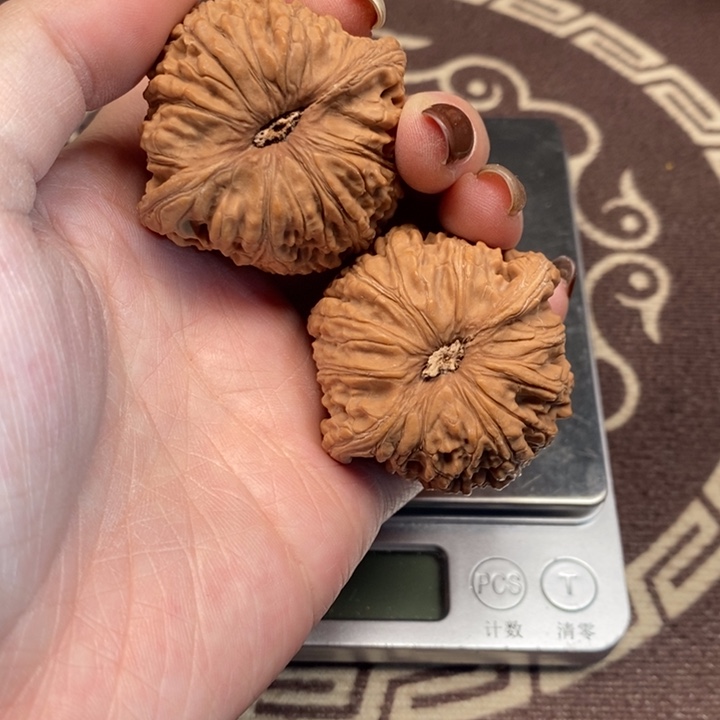 文玩核桃吊坠泥鳅背44